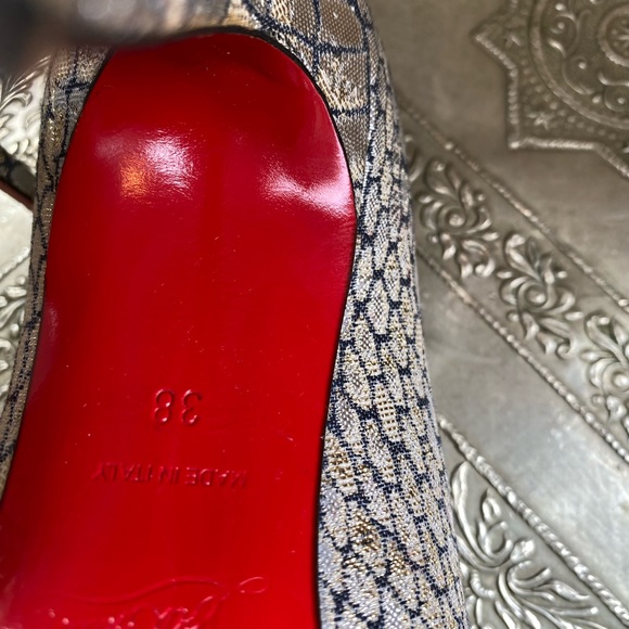 Christian Louboutin Silver and gold foiled pumps. - Picture 11 of 11